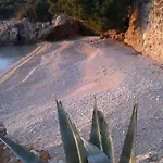 Mit Blick Auf Wasser By Interhome *